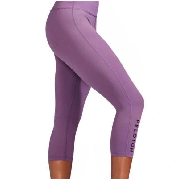 Peloton Women’s Small Purple Capri Leggings - Picture 5 of 6